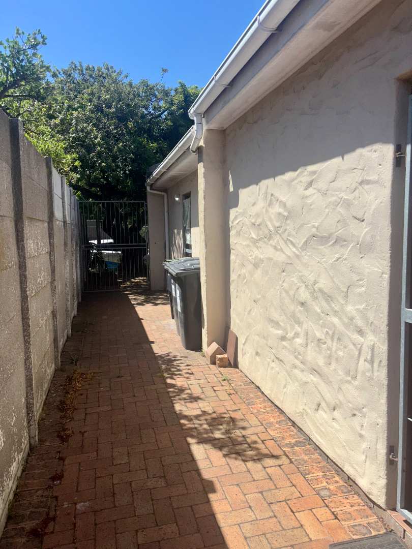 To Let 1 Bedroom Property for Rent in Stellenridge Western Cape